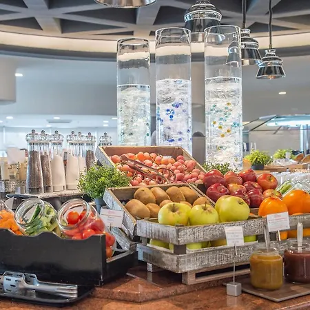 El Puerto By Pierre Hotell 3*