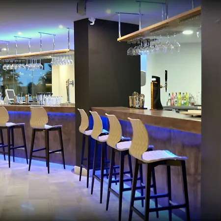 El Puerto By Pierre Hotel 3*